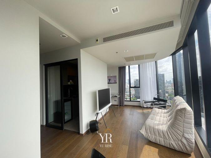 รูป IDEO Q Sukhumvit 36 ปล่อยเช่า ห้องมุม กระจกโค้งมองเห็นวิวได้ 180 องศา เฟอร์นิเจอร์ครบ พร้อมเข้าอยู่!! - รูปที่ 2/31
