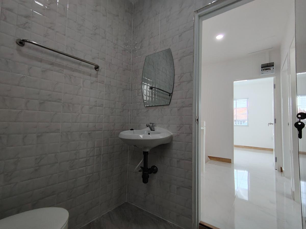 picture Townhouse for sale, Pruksa 11, along Khlong 3 (Khlong Luang-Thanyaburi), Pathum Thani - 24/32