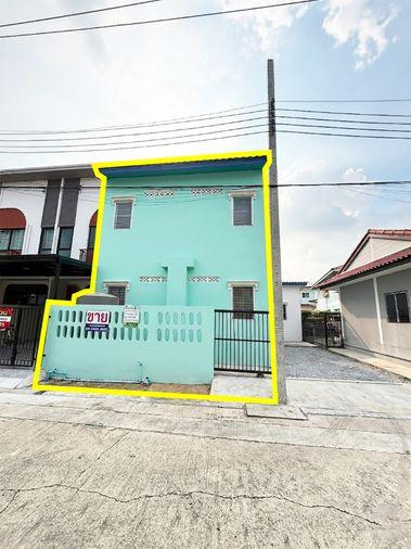 รูป ทาวน์เฮ้าส์บัวทองธานี,นนทบุรี 6ห้องนอน 6ห้องน้ำ ขนาด 24.3 ตร.ว. - รูปที่ 1/12