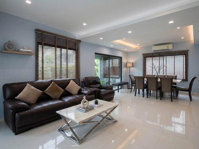 รูป 🏡✨ ให้เช่าบ้านเดี่ยว พร้อมเข้าอยู่ | ติด Mega Bangna กม.7 | บ้านปรับปรุงใหม่ สนามหญ้ากว้าง 🌿 - รูปที่ 2/5