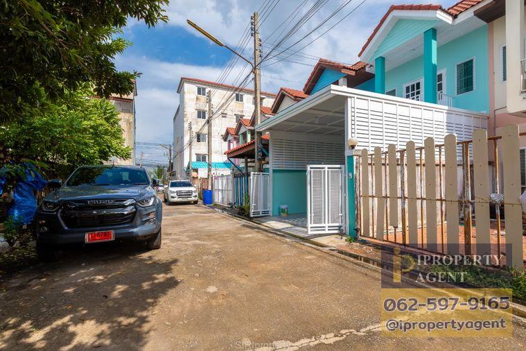 รูป ขายทาวน์เฮ้าส์ ซอยอุดมพงษ์ เลียบคลอง3(คลองหลวง-ธัญบุรี) ปทุมธานี - รูปที่ 2/9