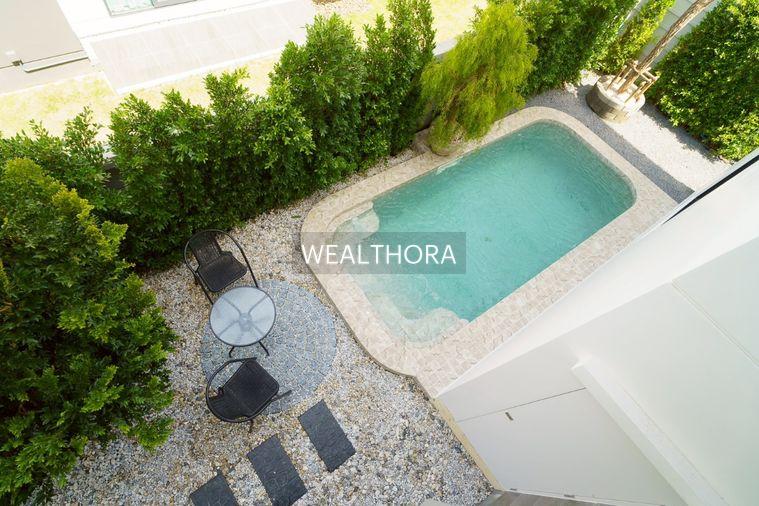 รูป The City Bangna Luxury Pool Villa บ้านเดี่ยวหรู 2 ชั้น ที่ได้รับการออกแบบและตกแต่งใหม่ทั้งหลังในสไตล์ Customized Luxury Interior - รูปที่ 3/40