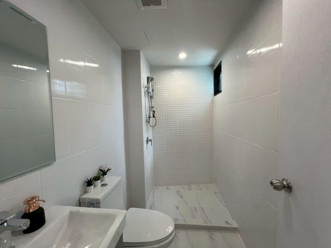 picture Thana Astra Sathorn-Chan Condo, brand new and ready to move in. - 9/20