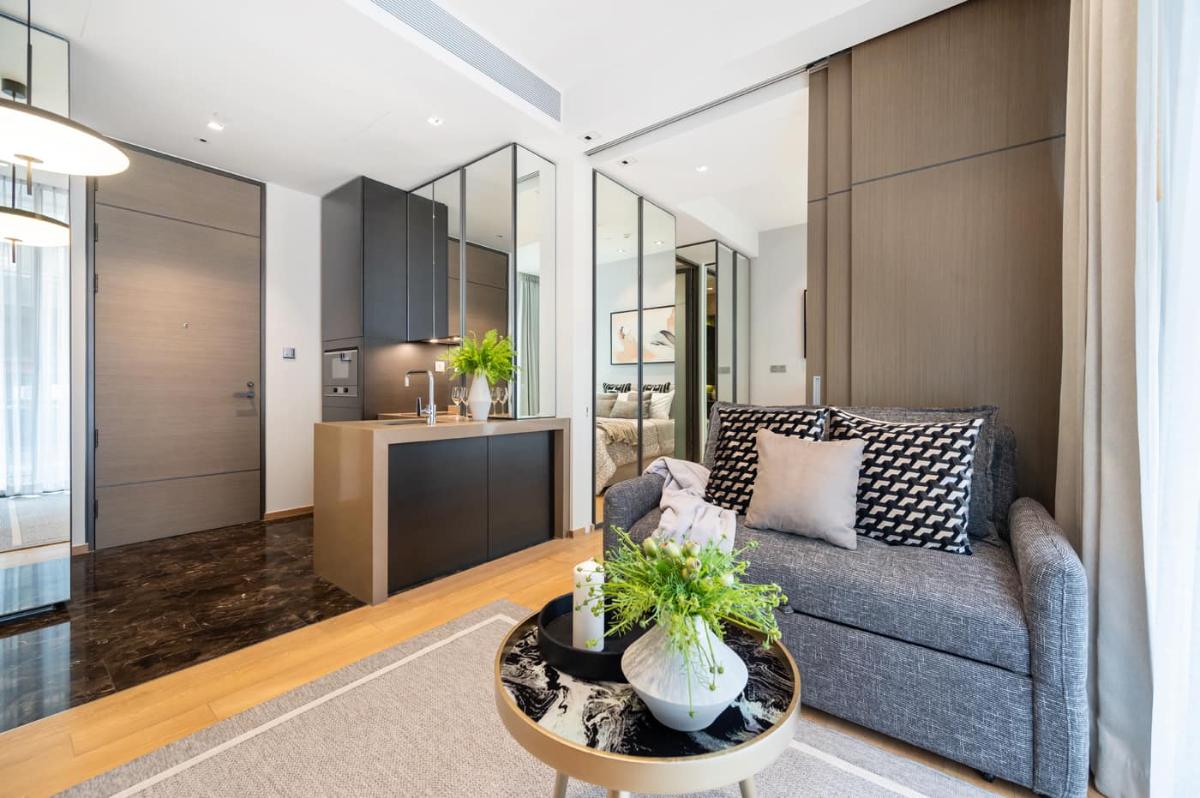 picture For Rent - 28 CHIDLOM , Super Luxury 1 bedroom 1 bathroom  - 13/19