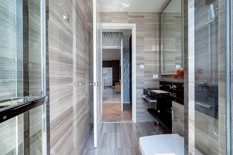 รูป คอนโด 2 ห้องนอน ที่ Four Seasons Private Residences Bangkok ✅ ใกล้ BTS สะพานตากสิน เฟอร์นิเจอ์ครบ ทักไลน์ได้เลยตอบไวมาก - รูปที่ 9/18