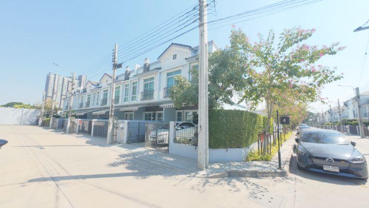 รูป บ้านหลังมุมแบบนี้... ในโครงการอินดี้ 4 เมกะบางนา มีเข้าตลาดไม่บ่อย! พร้อมเฟอร์นิเจอร์ หันหน้าทิศใต้ อยู่สบาย ซื้อแล้วเข้าอยู่ได้ทันที  - รูปที่ 4/27