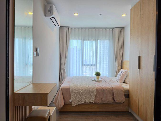 รูป P-55127 | รีเจ้นท์ โฮม วุฒากาศ🔥✨ คอนโดให้เช่า 1 ห้องนอน ชั้นสูง วิวเมือง ทิศเหนือ เฟอร์นิเจอร์ครบ พร้อมเครื่องซักผ้า ใกล้ BTS ตลาดพลู พร้อมเข้าอยู่ ✨ - รูปที่ 1/9