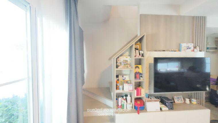 รูป บ้านหลังมุมแบบนี้... ในโครงการอินดี้ 4 เมกะบางนา มีเข้าตลาดไม่บ่อย! พร้อมเฟอร์นิเจอร์ หันหน้าทิศใต้ อยู่สบาย ซื้อแล้วเข้าอยู่ได้ทันที - รูปที่ 26/27