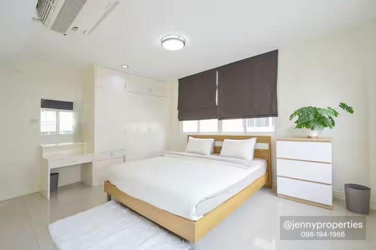รูป Rare Item สุขุมวิท 31! ให้เช่าบ้านหรู 4 ชั้น อนุญาตให้เปิดทำธุรกิจ Airbnb ได้เลย 🏡 - รูปที่ 10/32