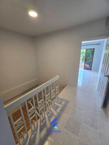รูป 🏡✨ ขายทาวน์เฮ้าส์ 3 ชั้น รีโนเวทใหม่ทั้งหลัง | ใกล้ BTS พหลโยธิน 59 เพียง 300 เมตร 🚆 - รูปที่ 7/9