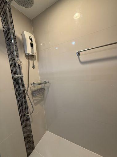 picture Condo for Rent The Hotel Serviced Condo Size 50 sq.m. 21st floor - 8/11