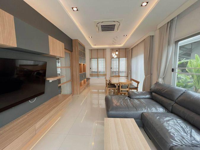 รูป 🏡✨ ให้เช่าบ้านเดี่ยว 2 ชั้น Vibhavadi–Rangsit | บ้านใหม่มาก Built-in ทั้งหลัง พร้อมเข้าอยู่ 🌿 - รูปที่ 2/26