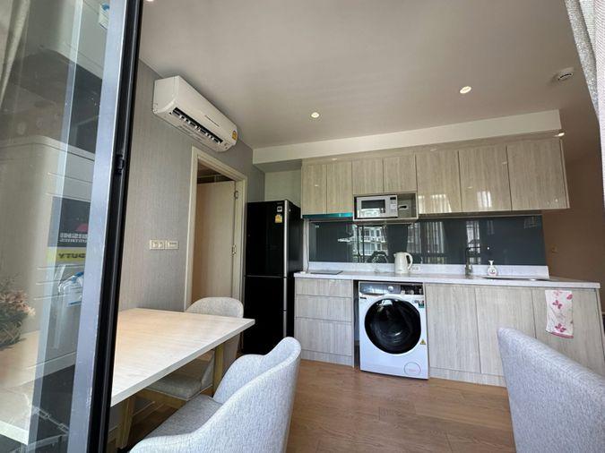 รูป Runesu Thonglor 5 (ห้องหน้ากว้าง วิวโล่ง มีอ่างอาบน้ำ) [CC-01] - รูปที่ 5/9