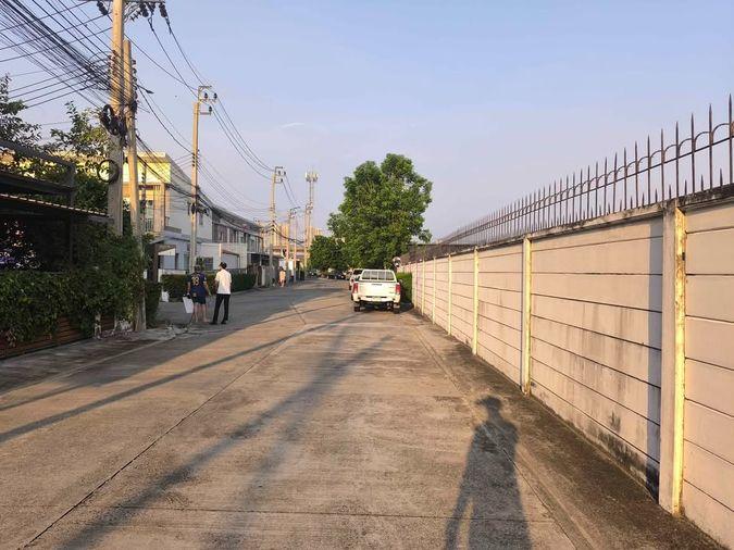 รูป 🌳ขาย  Villette Lite Tiwanon - Ratchapruek / Villette Lite Nonthaburi วิลเลท ไลท์ นนทบุรี  ทาวน์โฮม 2 ชั้น สภาพดี ต่อเติมหลังคาแล้ว ✨ พร้อมเข้าอยู่ - รูปที่ 2/6