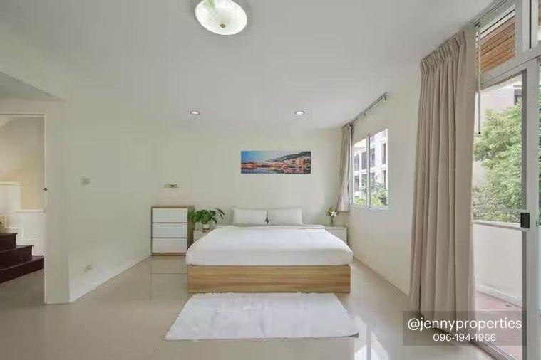 รูป Rare Item สุขุมวิท 31! ให้เช่าบ้านหรู 4 ชั้น อนุญาตให้เปิดทำธุรกิจ Airbnb ได้เลย 🏡 - รูปที่ 25/32