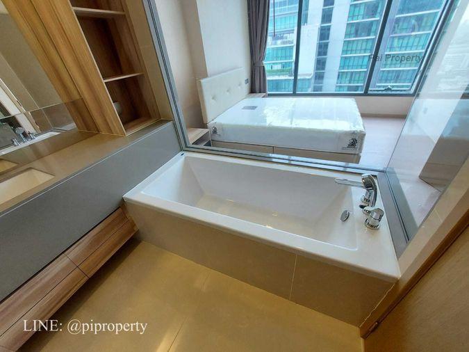 รูป คอนโดหรูทำเลทองในอโศกให้เช่า 1 ห้องนอน 1 ห้องน้ำ พร้อมอ่างอาบน้ำ พร้อมเข้าอยู่ ทิศเหนืออากาศเย็นสบาย - รูปที่ 8/23