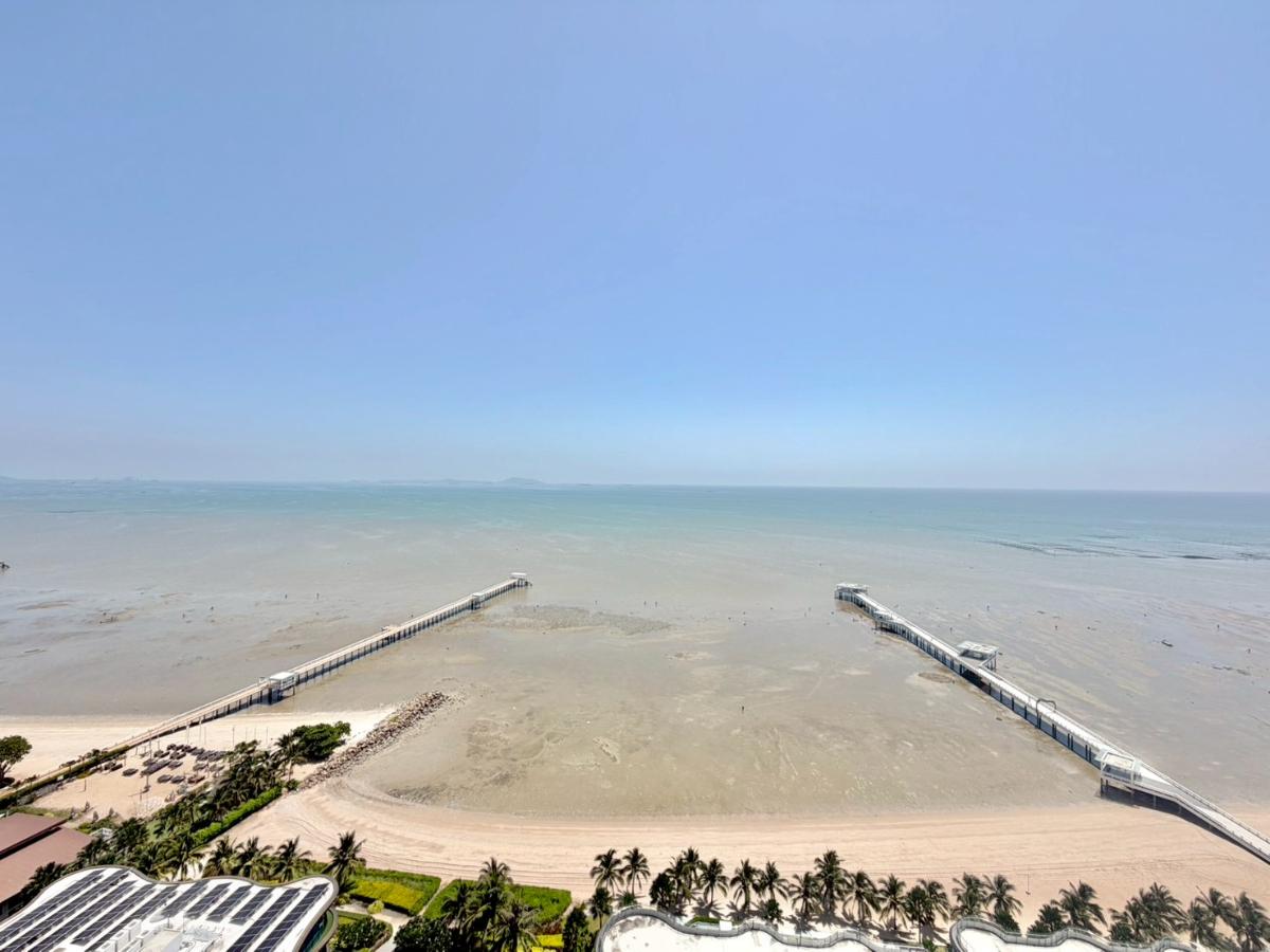 picture The Symphony: 3 bedrooms, 2 bathrooms - 21st floor, 122 sq m. Luxury beachfront condo. Beautiful unit, ready to move in. - 16/20