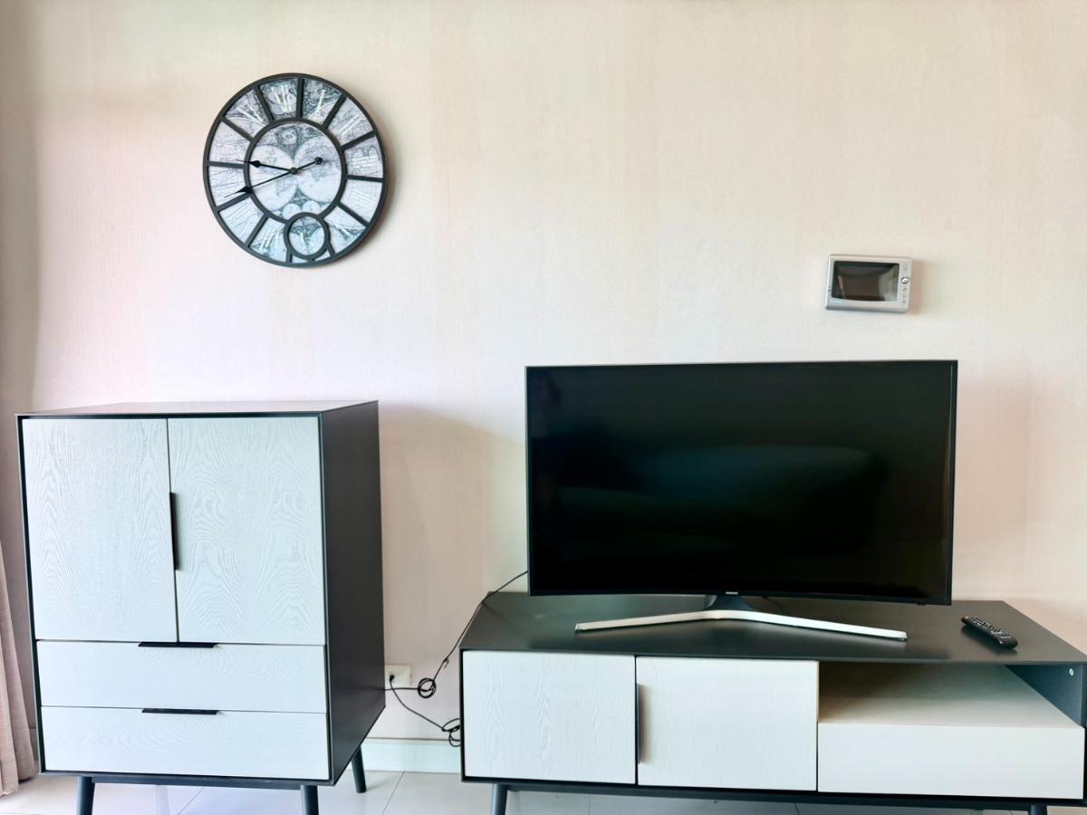 รูป Casalunar Paradiso วิวทะเล มีความเป็นส่วนตัวสูง 2 ห้องนอน 2 ห้องน้ำ ชั้น 10 พื้นที่ 95 ตรม ราคาพิเศษเพียง 27,000.-  - รูปที่ 7/18