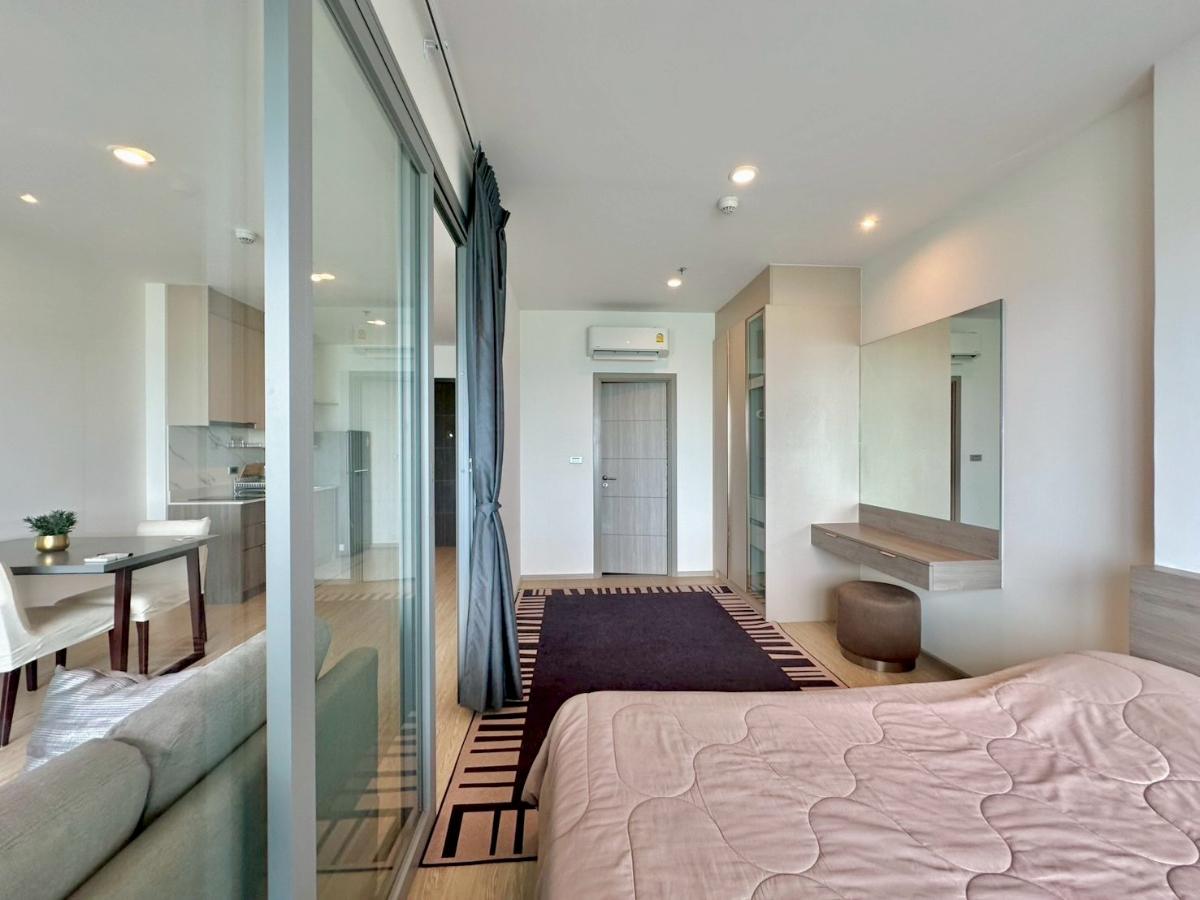 picture The Symphony: 1 bedroom, 47 sq m, 22nd floor, sea view, ready to move in, spacious balcony, comfortable living. - 16/21