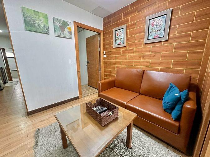 picture Affordable rooms for rent at Golden City Sriracha, close to workplaces. - 1/7