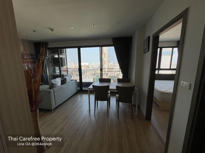 รูป ไอดีโอ โอทู | ชั้นสูง 22nd ชั้น 2BR 2BA ใน Quiet Tower C (ต่ำกว่ามูลค่าตลาด 500,000!) 4,500,000 บาท - รูปที่ 1/10