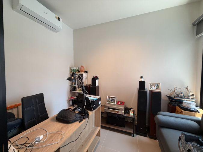 รูป ขายทาวน์โฮมอิสระ ต่อเติมพร้อมอยู่ หมู่บ้านเสนา วิลเลจ รามอินทรา กม.9 - รูปที่ 8/18