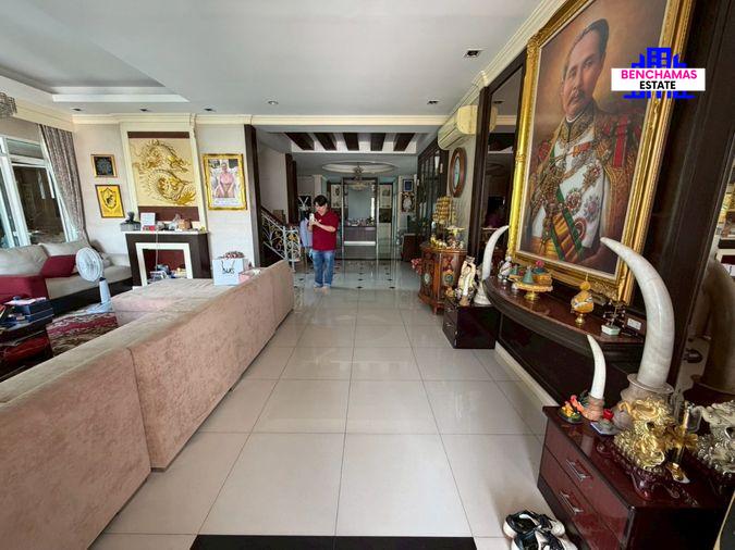 รูป 📌ขาย บ้านเดี่ยว Thanapirom ธนาภิรมย์ โลตัส-ศรีนครินทร์ ทำเลดี ได้ความสงบ เดินทางสะดวก เข้าเมืองพระราม 3 ง่าย ✅ใกล้ทางด่วนและรถไฟฟ้า - รูปที่ 4/14