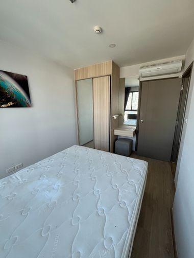 รูป ไอดีโอ โอทู | ชั้นสูง 22nd ชั้น 2BR 2BA ใน Quiet Tower C (ต่ำกว่ามูลค่าตลาด 500,000!) 4,500,000 บาท - รูปที่ 4/10