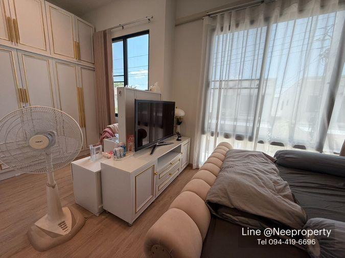 รูป ขายทาวน์โฮมอิสระ ต่อเติมพร้อมอยู่ หมู่บ้านเสนา วิลเลจ รามอินทรา กม.9 - รูปที่ 16/18