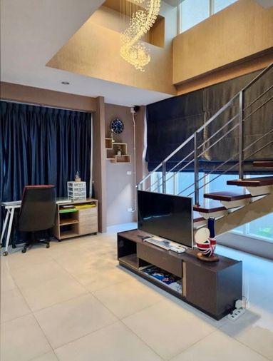 รูป ให้เช่าบ้านเดี่ยว / โฮมออฟฟิศ 3 ชั้น ใกล้ MRT คู้บอน บ้านพรีเมียม 360 ตร.ม. พร้อม EV Charger เพียง 500 เมตรจาก MRT คู้บอน  - รูปที่ 6/41