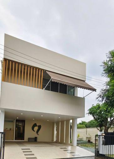 รูป บ้านเดี่ยวให้เช่า 📍 Courtyard Villa Rama 9-Wongwaen 📍 4 ห้องนอน 4 ห้องน้ำ เฟอร์นิเจอร์ และ เครื่องใช้ไฟฟ้าครบ  - รูปที่ 2/11