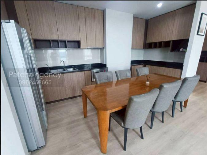 picture rent Capital Ekkamai. 4bed 200sqm. Private lift! Line id: @pfagent - 3/16