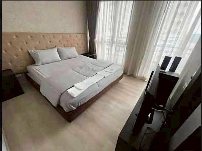 picture rent Capital Ekkamai. 4bed 200sqm. Private lift! Line id: @pfagent - 6/16