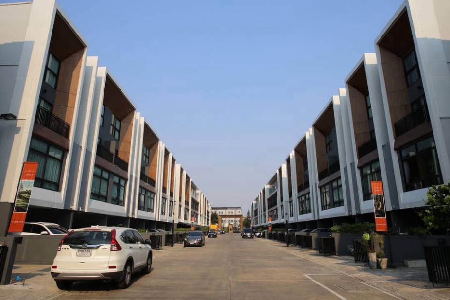 รูป Arden Pattanakarn 20 for rent nice unit  - รูปที่ 9/16