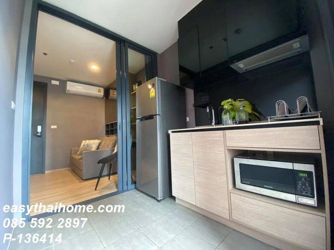 รูป P-136414 ยูนิตสุดพรีเมียม The BASE Garden Rama 9 วิวสระว่ายน้ำ เฟอร์เครื่องใช้ไฟฟ้าครบ ใกล้ทางด่วนศรีนครินทร์ Line: @easythaihome 085-592-2897 - รูปที่ 4/10