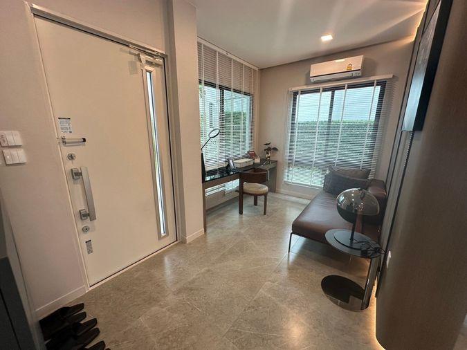 รูป ให้เช่าบ้านเดี่ยว Mantana Bangna KM.15 แบบ Premier หลังมุมติดสโมสร พร้อมอยู่ (Rt-01) - รูปที่ 9/13