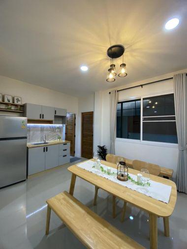 รูป 🏡✨ ให้เช่าบ้านเดี่ยว 2 ชั้น ตกแต่งใหม่ พร้อมเข้าอยู่ | รัชดาภิเษก | เดินทางสะดวก เชื่อมต่อหลายเส้นทาง 🌿 - รูปที่ 3/11