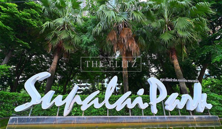 รูป ✨Rare Find in Central Ekkamai! Extra Large Unit at a Special Price✨ - รูปที่ 2/10