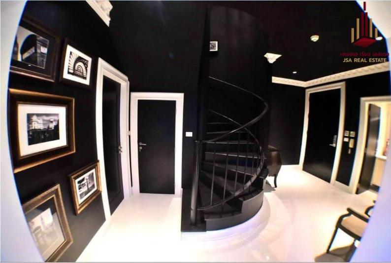 picture ✨ For Rent: The Emporio Place Condo ✨  💰 Only 110,000 THB/month - 4/10