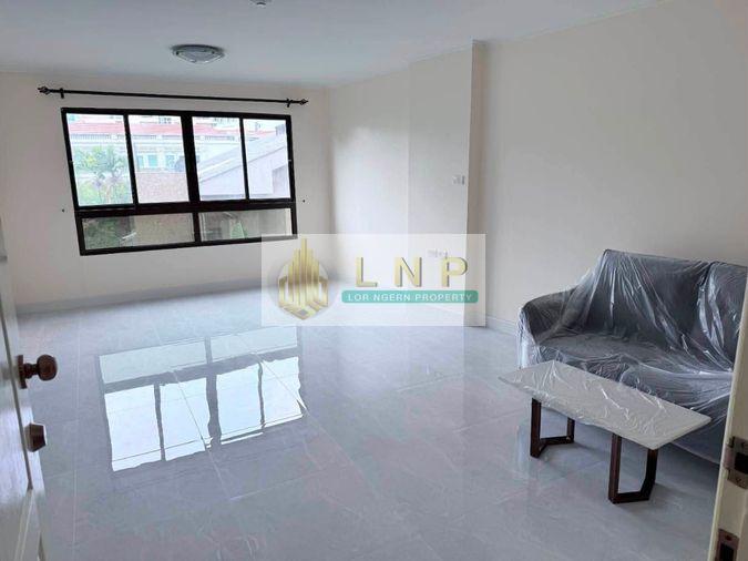 picture ðĒ Condo for Sale : Lumpini Place Narathiwas 24 Property Code | LNP-C14170 - 6/11