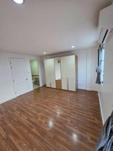 picture Available for immediate rent🔥🔥 Plus City Park Village, Ekkamai-Ramintra, Soi Nuanchan. - 35/42