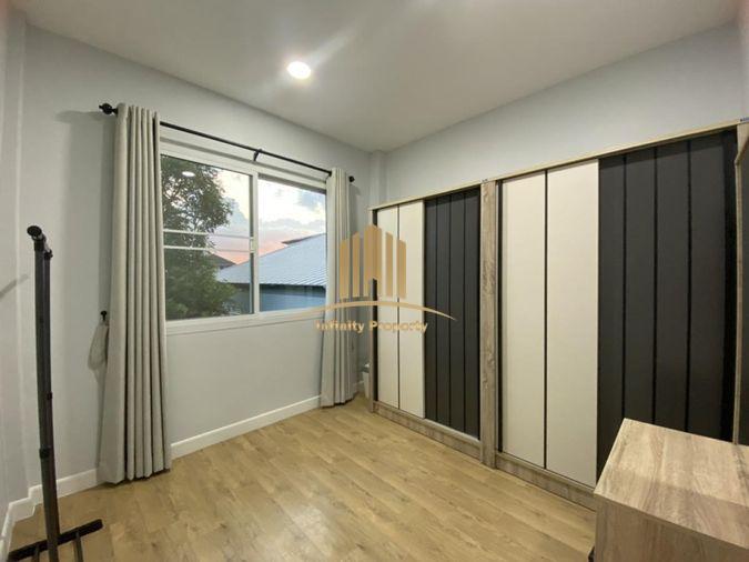 รูป 🏡✨ ให้เช่าบ้านเดี่ยว 2 ชั้น ตกแต่งใหม่ พร้อมเข้าอยู่ | รัชดาภิเษก | เดินทางสะดวก เชื่อมต่อหลายเส้นทาง 🌿 - รูปที่ 7/11