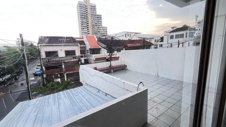 picture Call : 063-296-5696 Phon Phailin Village, Townhouse corner unit 3 stories 36 sq.wa 3 Beds 3 Baths - 12/14