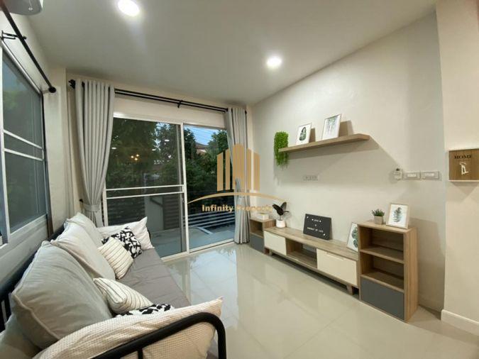 รูป 🏡✨ ให้เช่าบ้านเดี่ยว 2 ชั้น ตกแต่งใหม่ พร้อมเข้าอยู่ | รัชดาภิเษก | เดินทางสะดวก เชื่อมต่อหลายเส้นทาง 🌿 - รูปที่ 1/11