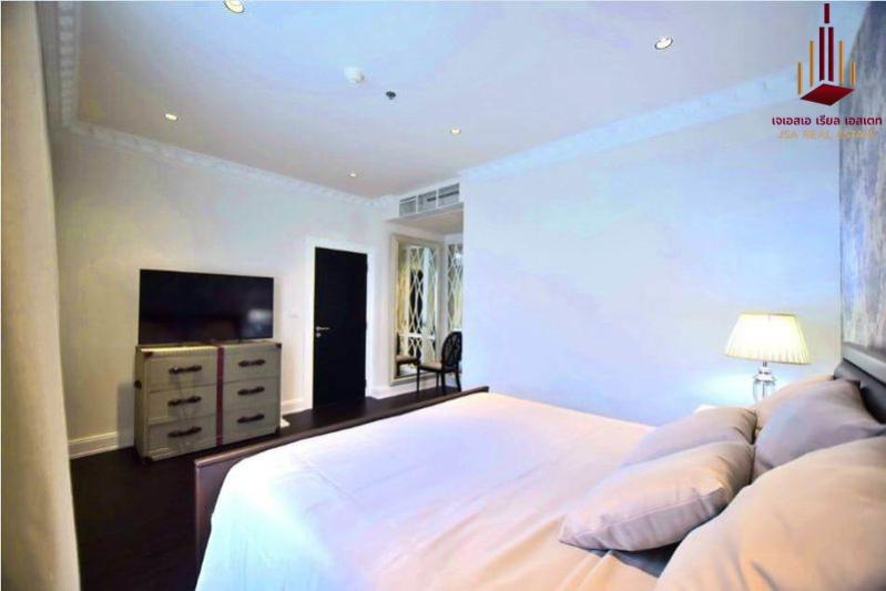 picture ✨ For Rent: The Emporio Place Condo ✨  💰 Only 110,000 THB/month - 9/10