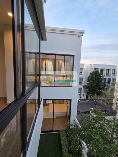 picture ð House for Rent | AERIE Srinakarin - Krungthepkreetha Property Code | LNP-H1101 - 9/11