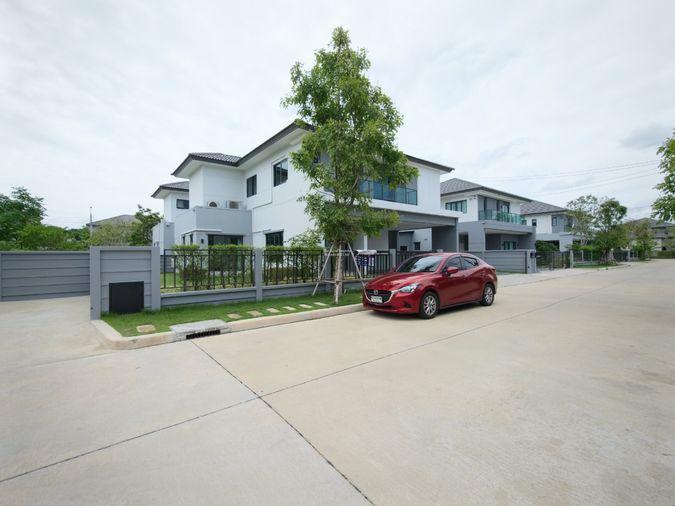 รูป ขายบ้านเดี่ยว เซนโทร ทวีวัฒนา เนื้อที่ 102.8 ตร.ว. พื้นที่ใช้สอย 320 ตร.ม. 4 นอน 5 น้ำ จอดรถ 4 คัน หลังใหญ่ ใกล้บรมราชชนนี เพชรเกษม กาญจนาภิเษก - รูปที่ 50/88