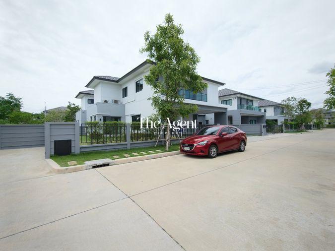 รูป ขายบ้านเดี่ยว เซนโทร ทวีวัฒนา เนื้อที่ 102.8 ตร.ว. พื้นที่ใช้สอย 320 ตร.ม. 4 นอน 5 น้ำ จอดรถ 4 คัน หลังใหญ่ ใกล้บรมราชชนนี เพชรเกษม กาญจนาภิเษก - รูปที่ 50/88