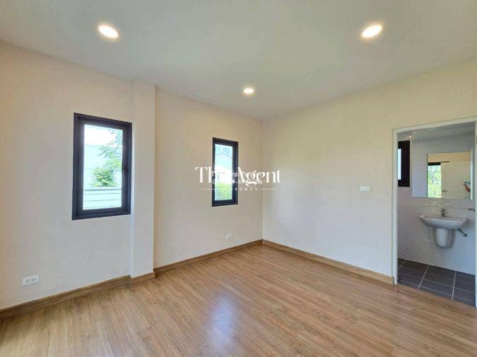 รูป ขายบ้านเดี่ยว เซนโทร ทวีวัฒนา เนื้อที่ 102.8 ตร.ว. พื้นที่ใช้สอย 320 ตร.ม. 4 นอน 5 น้ำ จอดรถ 4 คัน หลังใหญ่ ใกล้บรมราชชนนี เพชรเกษม กาญจนาภิเษก - รูปที่ 9/88