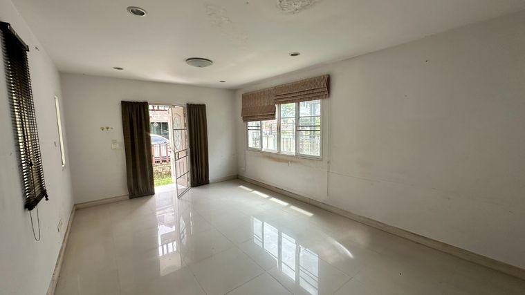 picture 🔥 For Sale – 2-Storey Detached House at Lanta Resort Life - 2/7